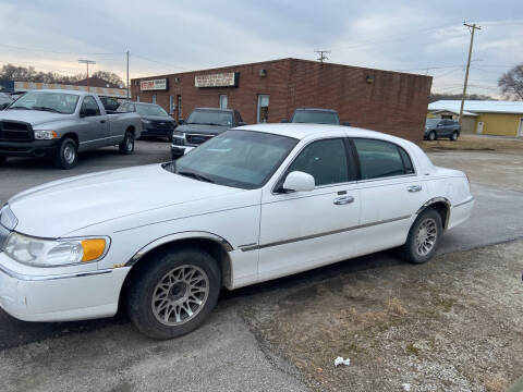 2000 Lincoln Town Car Executive