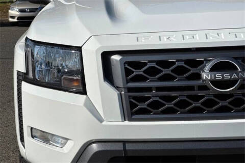 2024 Nissan Frontier SV