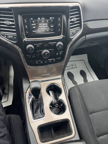 2017 Jeep Grand Cherokee Laredo