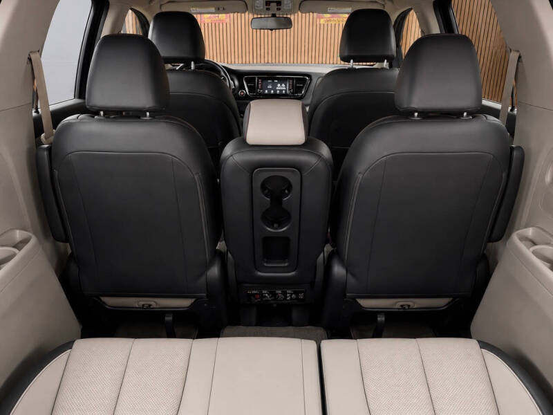 2017 Kia Sedona LX