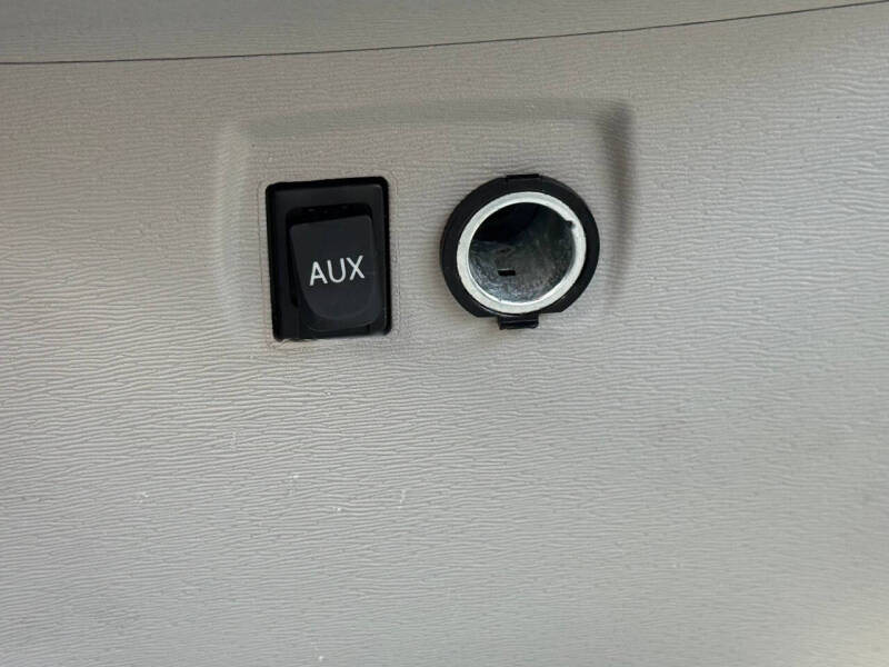 2011 Toyota Sienna Base 7-Passenger