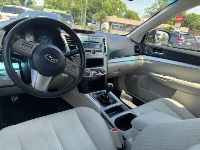 2010 Subaru Outback 2.5i