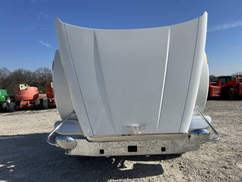 2019 Peterbilt 567 Road Tractor