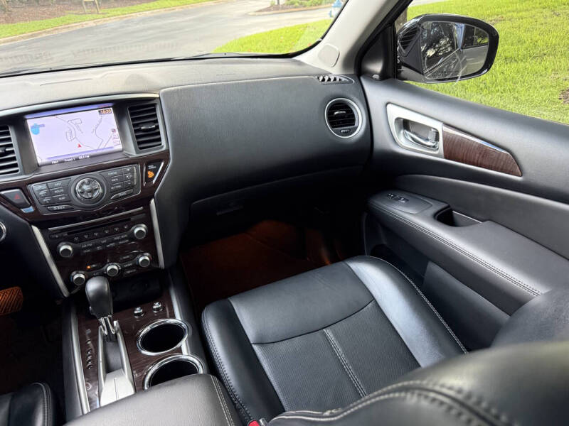 2015 Nissan Pathfinder Platinum