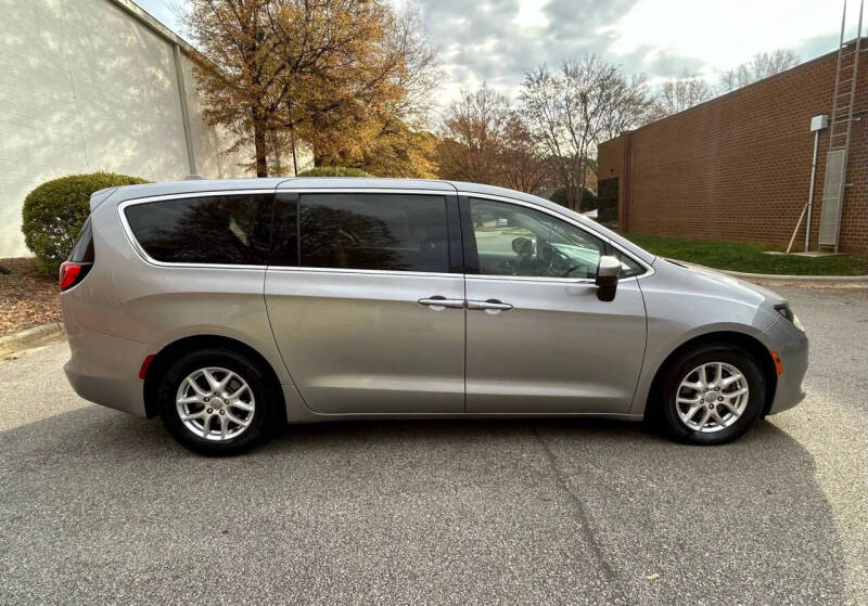 2018 Chrysler Pacifica LX