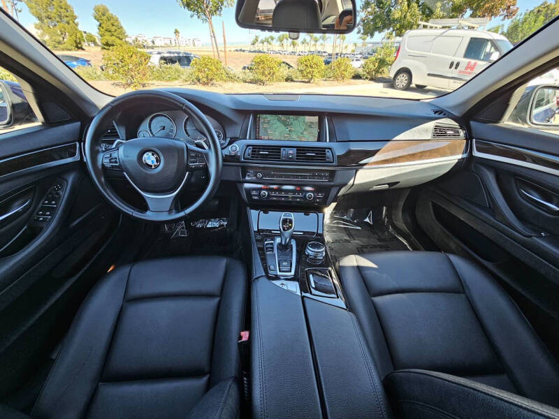 2016 BMW 5 Series 528i