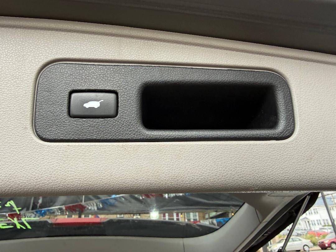 2011 Honda Odyssey EX L 4dr Mini Van - Gray exterior view 17