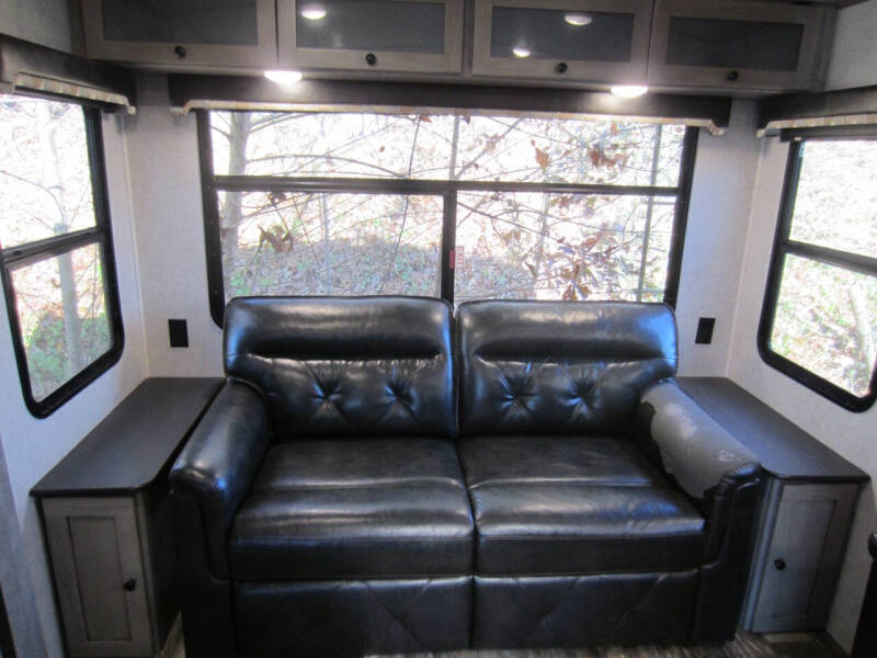 2019 Keystone RV Outback Series 330RL