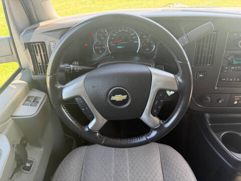2017 Chevrolet Express LT 3500