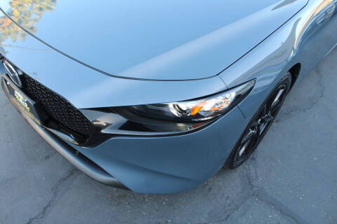 2022 Mazda Mazda3 Hatchback Carbon Edition