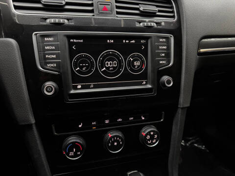 2017 Volkswagen Golf GTI