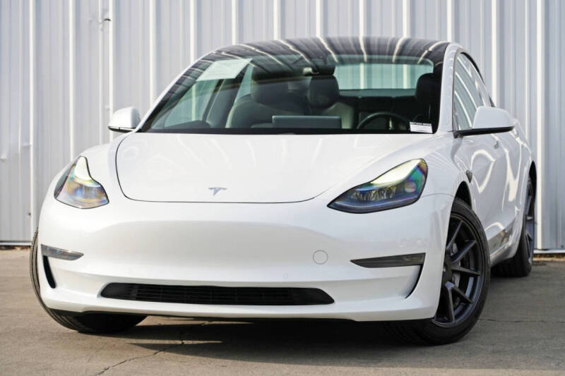 2021 Tesla Model 3 Standard Range Plus