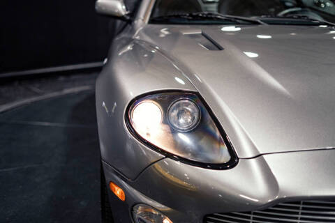 2003 Aston Martin V12 Vanquish