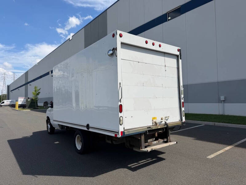 2019 Ford E-Series