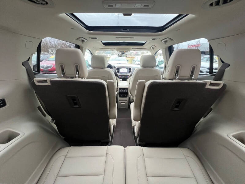 2017 GMC Acadia Denali