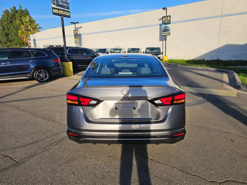 2023 Nissan Altima 2.5 SV