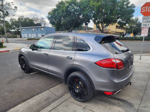 2011 Porsche Cayenne S