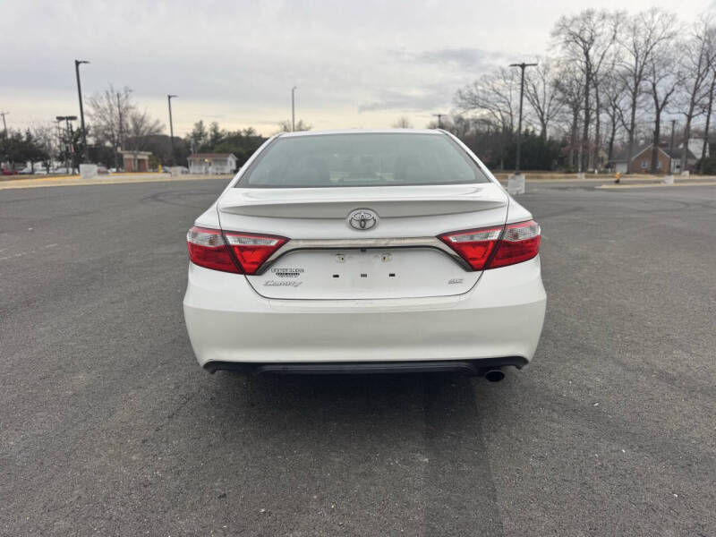 2016 Toyota Camry SE