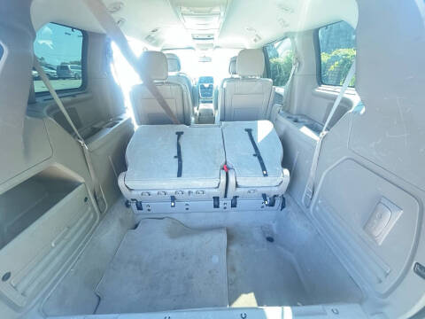 2013 Chrysler Town and Country Touring