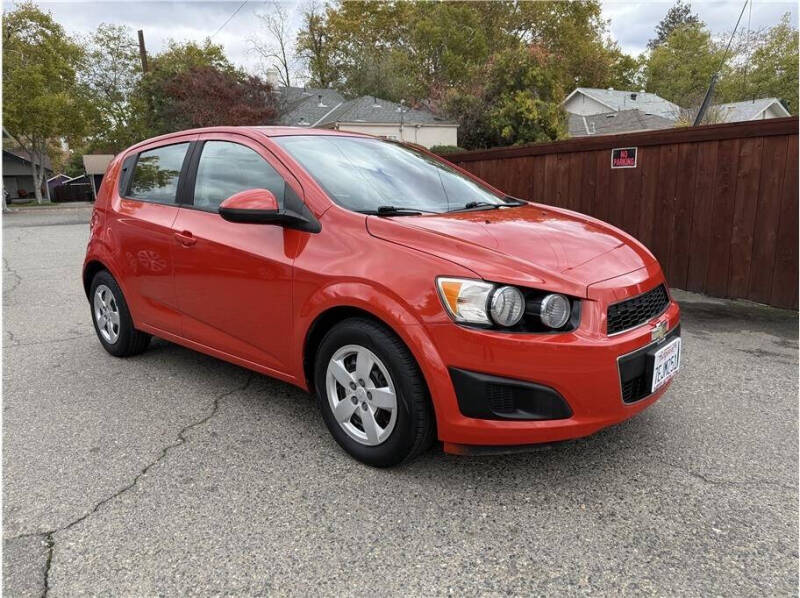 2013 Chevrolet Sonic LS Manual