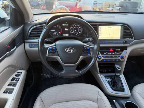 2017 Hyundai Elantra