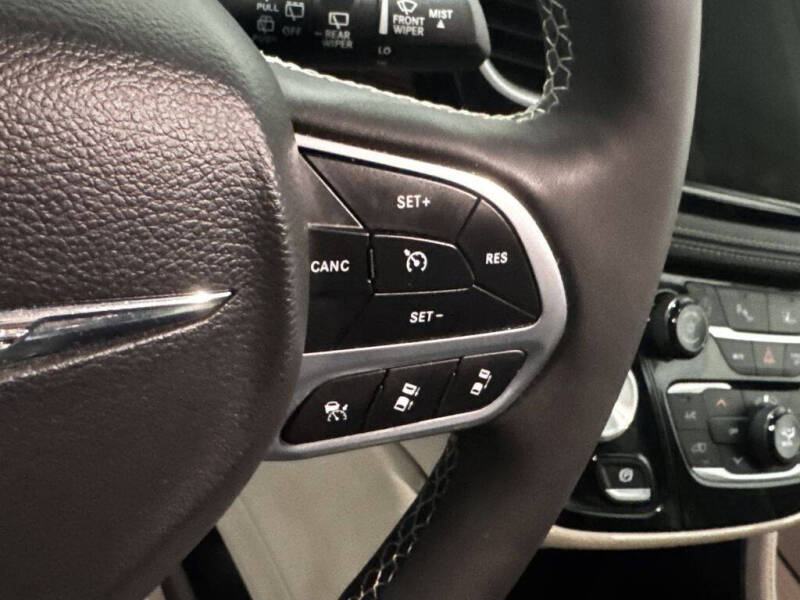 2024 Chrysler Pacifica Limited