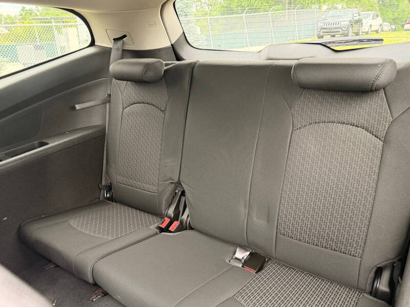 2011 Chevrolet Traverse LT