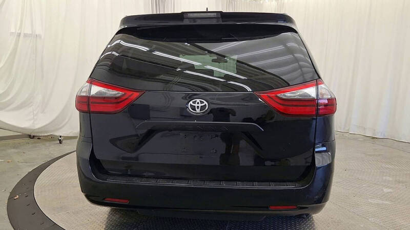2020 Toyota Sienna L 7-Passenger