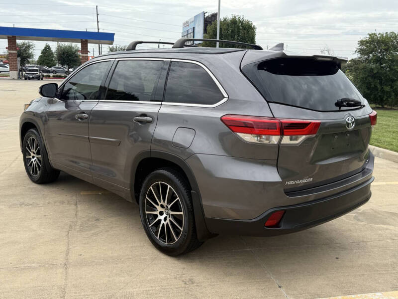 2018 Toyota Highlander SE
