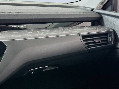 2024 Audi Q8 e-tron quattro Premium Plus