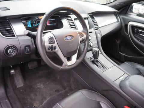 2017 Ford Taurus SEL