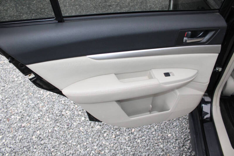 2012 Subaru Outback 3.6R Premium