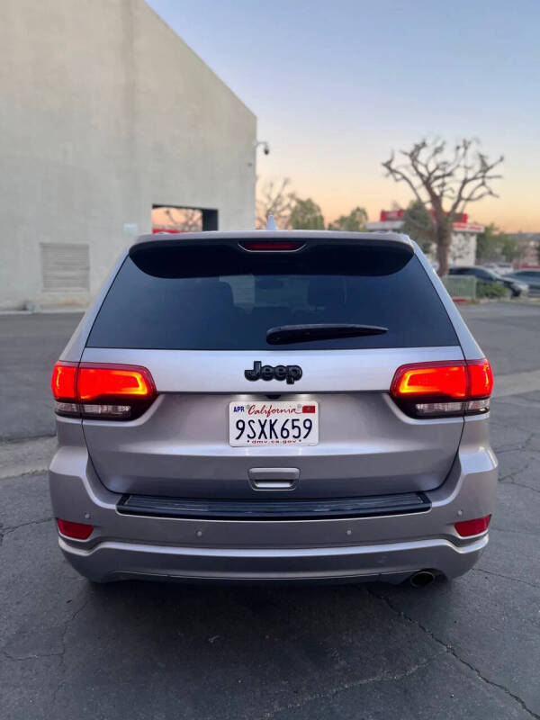 2018 Jeep Grand Cherokee Altitude