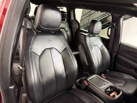2019 Chrysler Pacifica Touring L Plus
