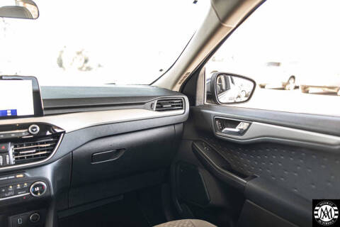 2020 Ford Escape SE