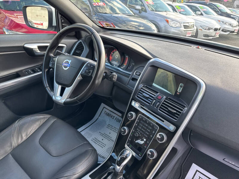2016 Volvo XC60 T6