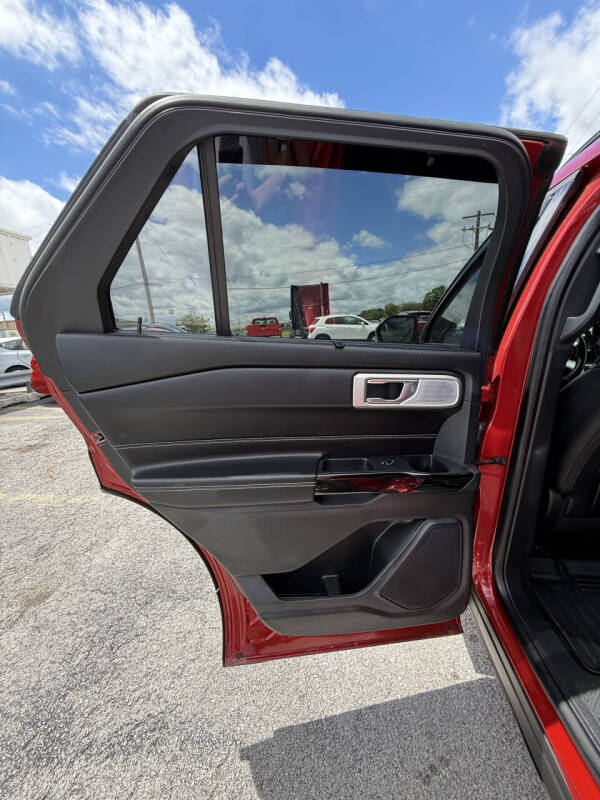 2021 Ford Explorer ST