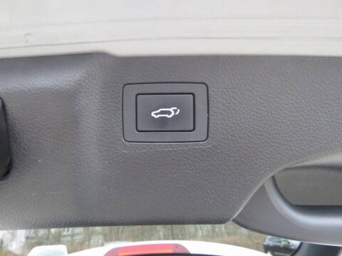 2017 Hyundai Santa Fe Limited Ultimate