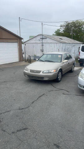 1997 Toyota Camry for sale at Autohub of Virginia in Richmond VA