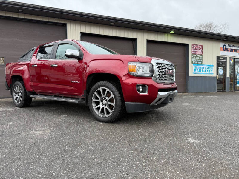 2018 GMC Canyon for sale at CHAMPION CAR CENTER in Canastota NY