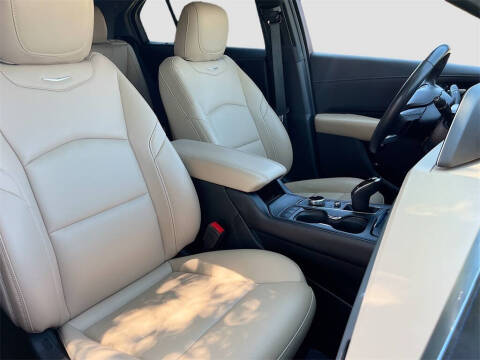 2024 Cadillac XT4 Luxury