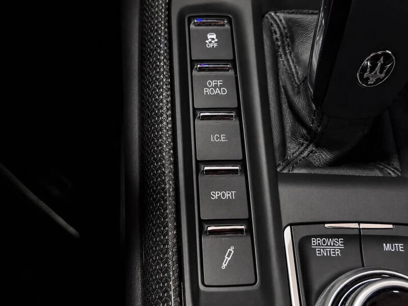 2022 Maserati Levante Modena