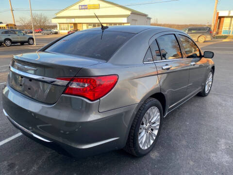 2013 Chrysler 200 Limited