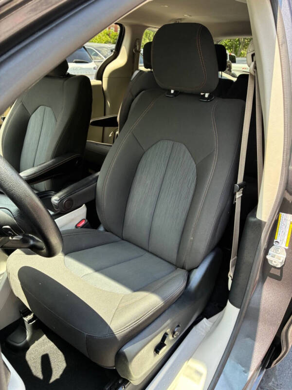 2020 Chrysler Pacifica Touring