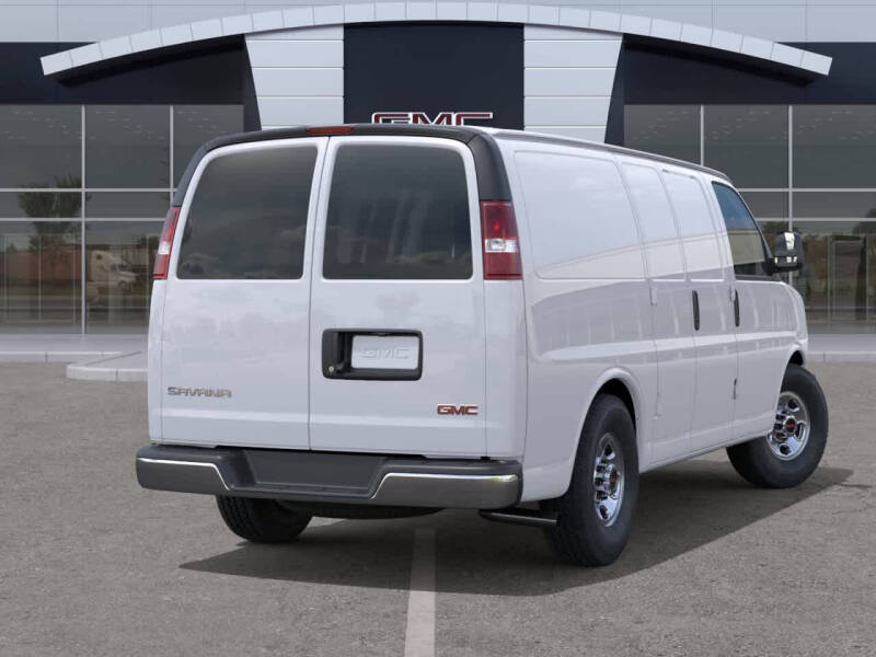 2026 GMC Savana 2500