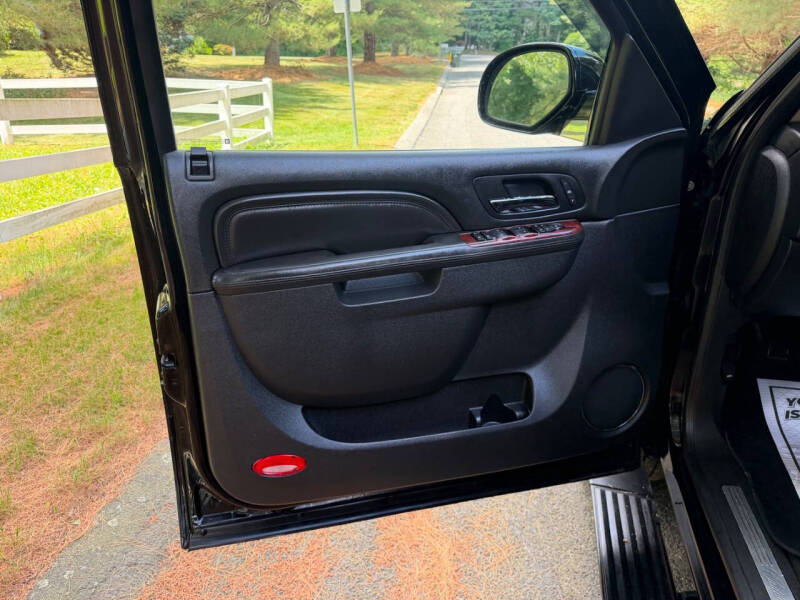 2012 Cadillac Escalade EXT Premium