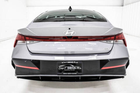 2025 Hyundai Elantra Hybrid Limited