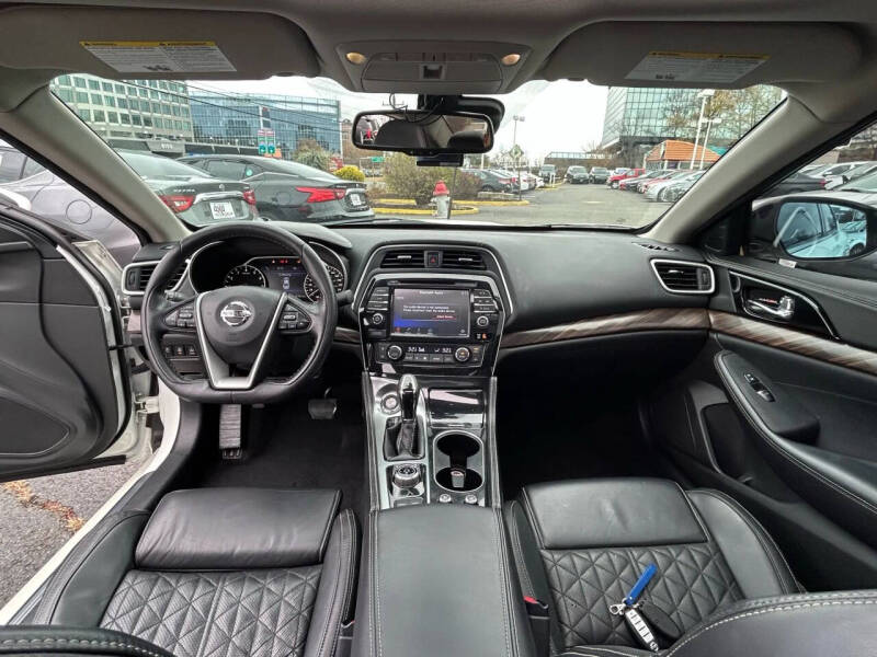 2016 Nissan Maxima Platinum