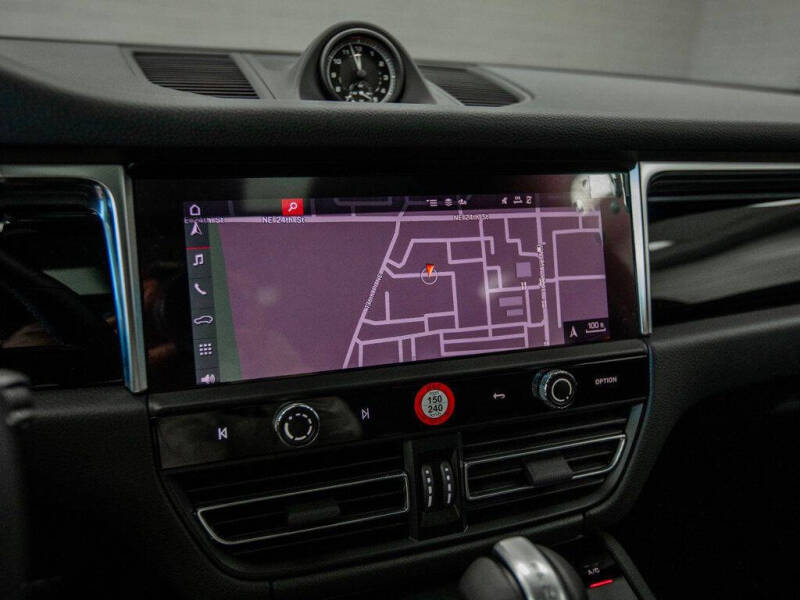 2024 Porsche Macan S