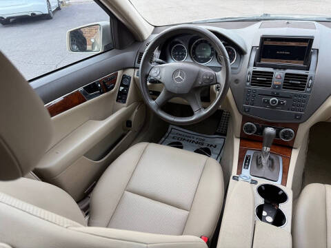 2010 Mercedes-Benz C-Class C 300 Luxury